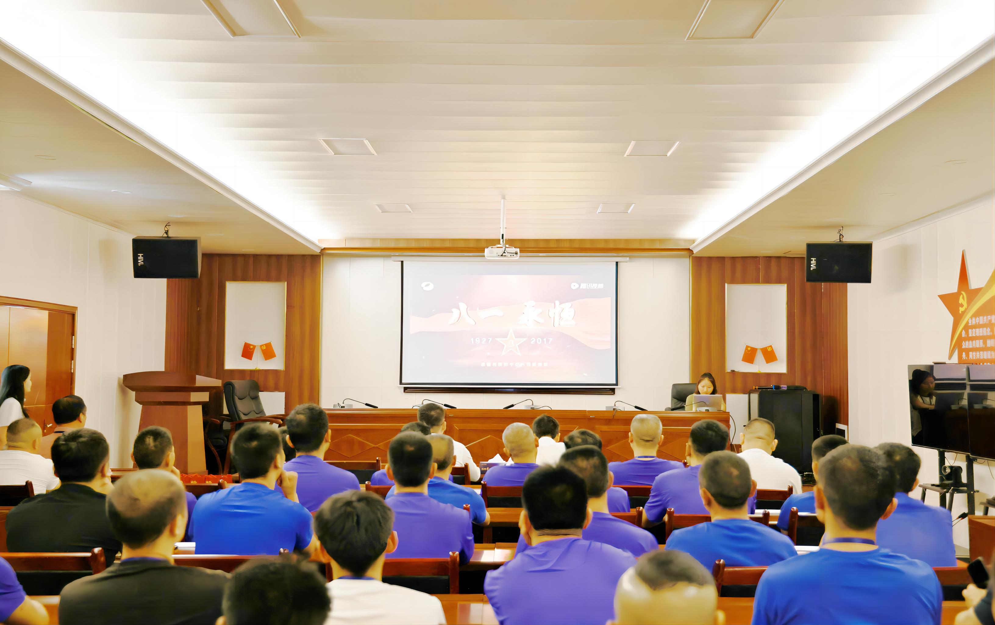 46184813.jpg 46184813.jpg